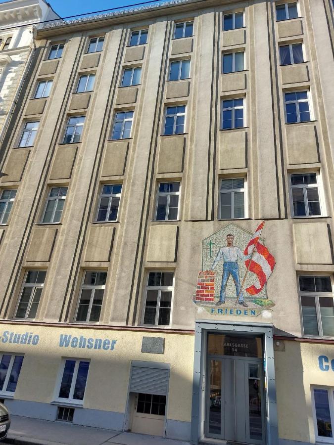 Grand Center * Vienna